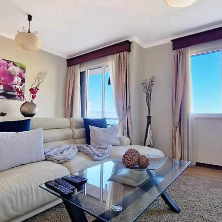 Seaside Orchid By Lovelystay Appartement